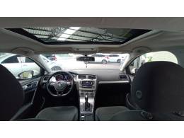 VOLKSWAGEN - GOLF - 2014/2014 - Branca - R$ 75.900,00