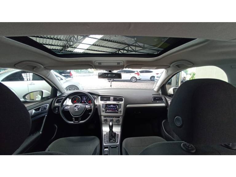 VOLKSWAGEN - GOLF - 2014/2014 - Branca - R$ 75.900,00