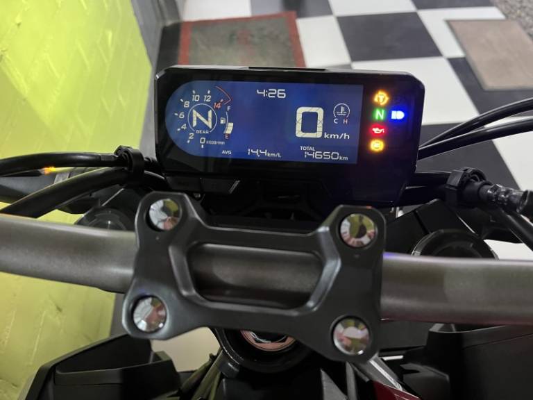 HONDA - CB 650R - 2020/2020 - Vermelha - R$ 49.900,00