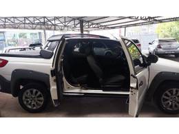 FIAT - STRADA - 2015/2015 - Branca - R$ 69.900,00