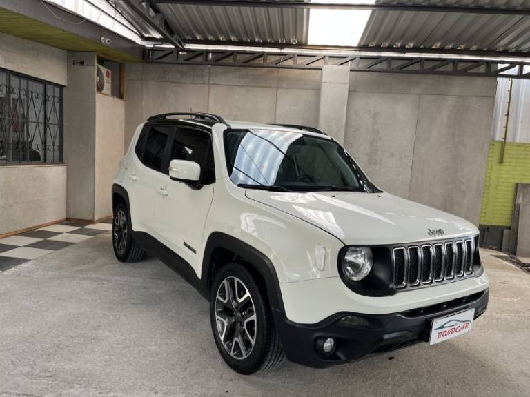 JEEP - RENEGADE - 2018/2019 - Branca - R$ 78.900,00