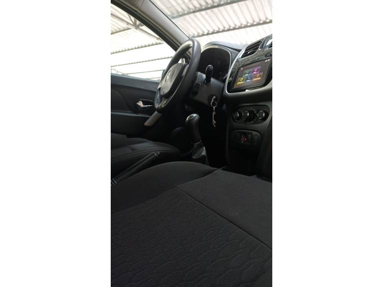 RENAULT - SANDERO - 2020/2020 - Prata - R$ 47.900,00