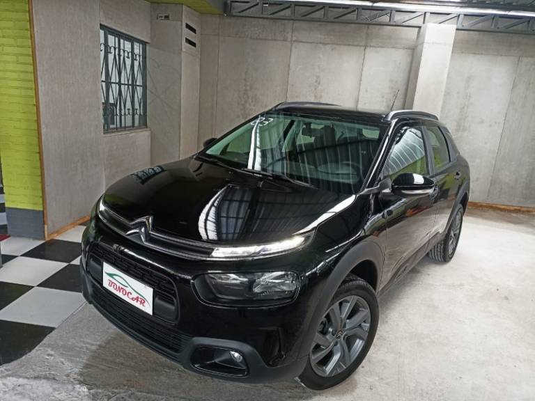 CITROËN - C4 CACTUS - 2022/2023 - Preta - R$ 83.900,00