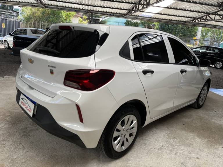 CHEVROLET - ONIX - 2019/2020 - Branca - R$ 68.900,00
