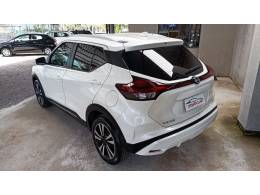 NISSAN - KICKS - 2022/2022 - Branca - R$ 99.900,00