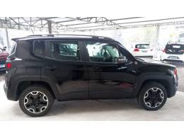 JEEP - RENEGADE - 2015/2016 - Preta - R$ 77.900,00