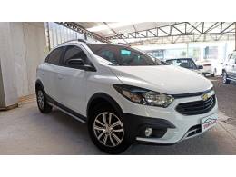 CHEVROLET - ONIX - 2018/2018 - Branca - R$ 68.900,00