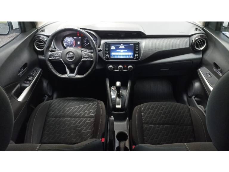 NISSAN - KICKS - 2022/2022 - Branca - R$ 99.900,00