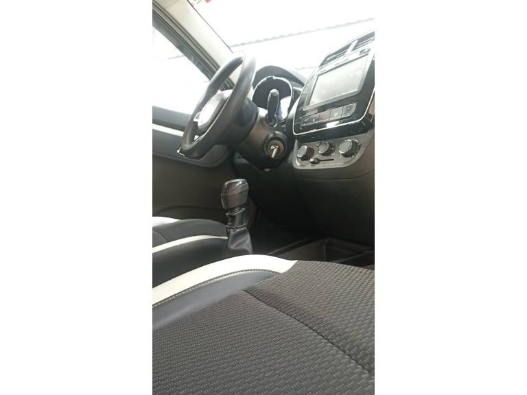 RENAULT - KWID - 2018/2018 - Prata - R$ 39.900,00