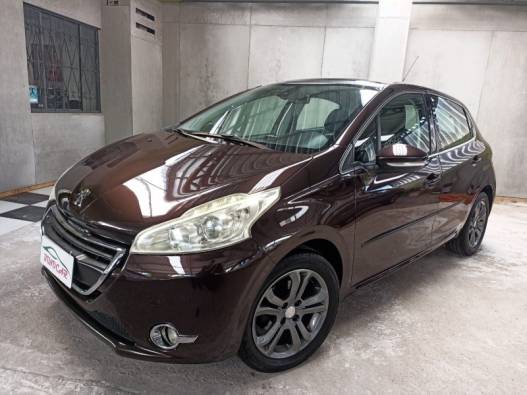 PEUGEOT - 208 - 2013/2014 - Marrom - R$ 44.900,00