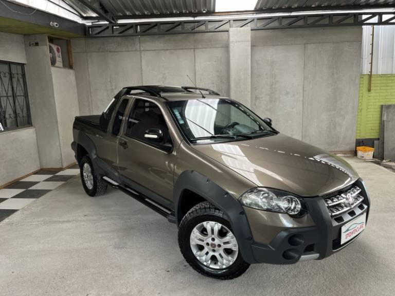 FIAT - STRADA - 2008/2009 - Cinza - R$ 45.900,00