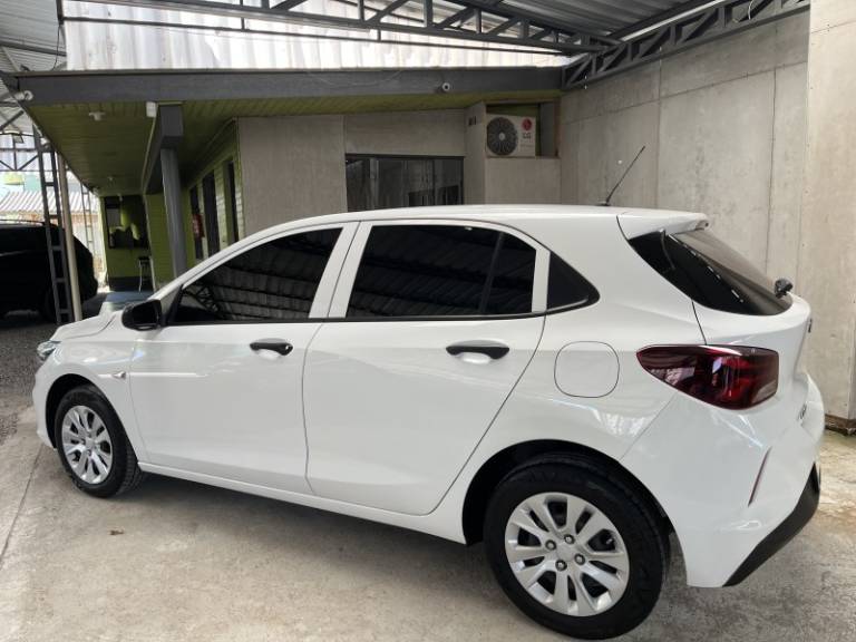 CHEVROLET - ONIX - 2019/2020 - Branca - R$ 68.900,00