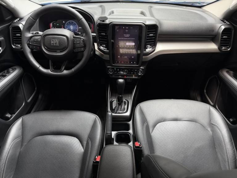 FIAT - TORO - 2024/2024 - Branca - R$ 142.900,00