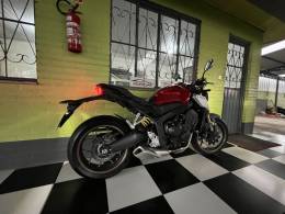 HONDA - CB 650R - 2020/2020 - Vermelha - R$ 49.900,00