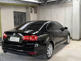 VOLKSWAGEN - JETTA - 2013/2013 - Preta - R$ 64.900,00