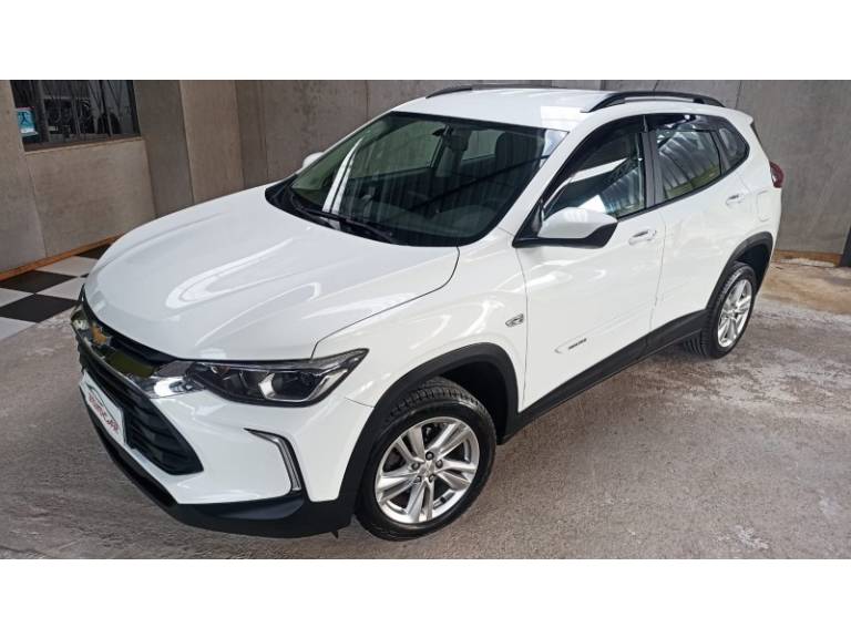 CHEVROLET - TRACKER - 2022/2023 - Branca - R$ 103.900,00