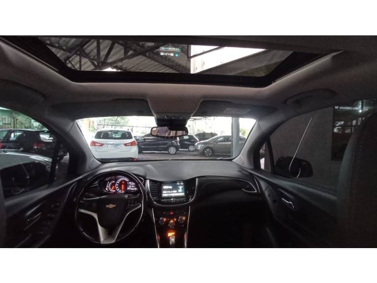 CHEVROLET - TRACKER - 2018/2019 - Preta - R$ 89.900,00