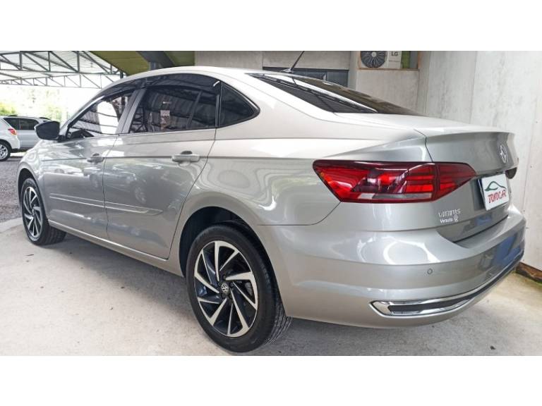VOLKSWAGEN - VIRTUS - 2022/2022 - Prata - R$ 97.900,00