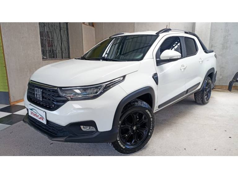 FIAT - STRADA - 2020/2021 - Branca - R$ 96.900,00