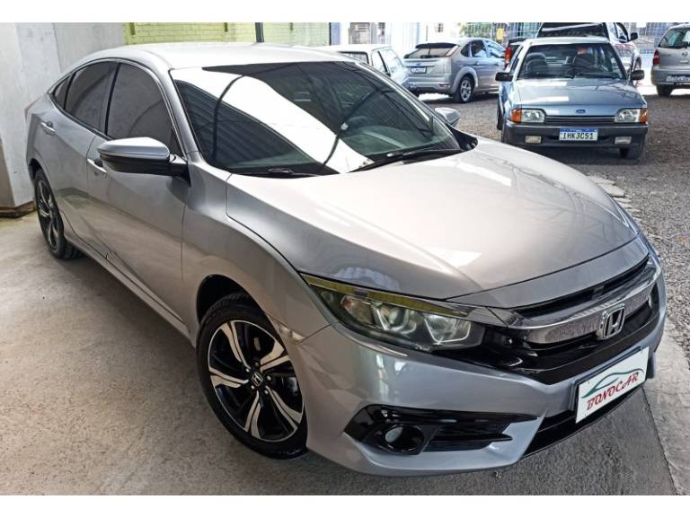 HONDA - CIVIC - 2017/2017 - Prata - R$ 105.900,00