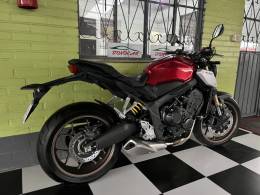 HONDA - CB 650R - 2020/2020 - Vermelha - R$ 49.900,00