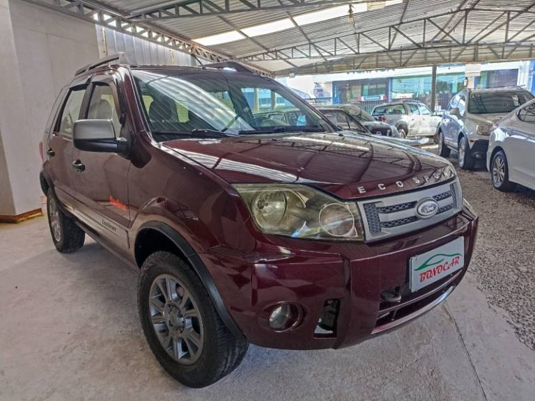 FORD - ECOSPORT - 2010/2011 - Vinho - R$ 43.900,00