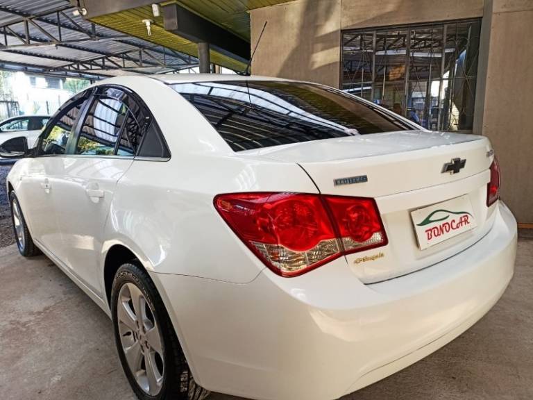 CHEVROLET - CRUZE - 2013/2014 - Branca - R$ 59.900,00