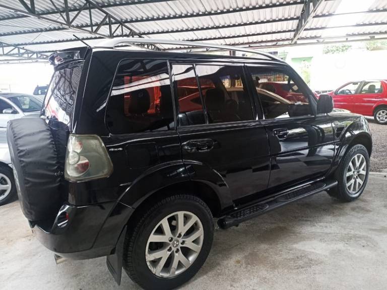 MITSUBISHI - PAJERO TR4 - 2011/2011 - Preta - R$ 61.900,00