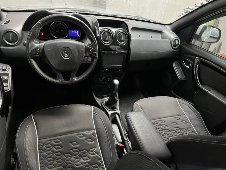 RENAULT - DUSTER OROCH - 2016/2017 - Prata - R$ 74.900,00