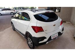 CHEVROLET - ONIX - 2018/2018 - Branca - R$ 68.900,00