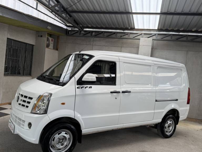 EFFA - V25 FURGÃO - 2024/2024 - Branca - R$ 79.900,00