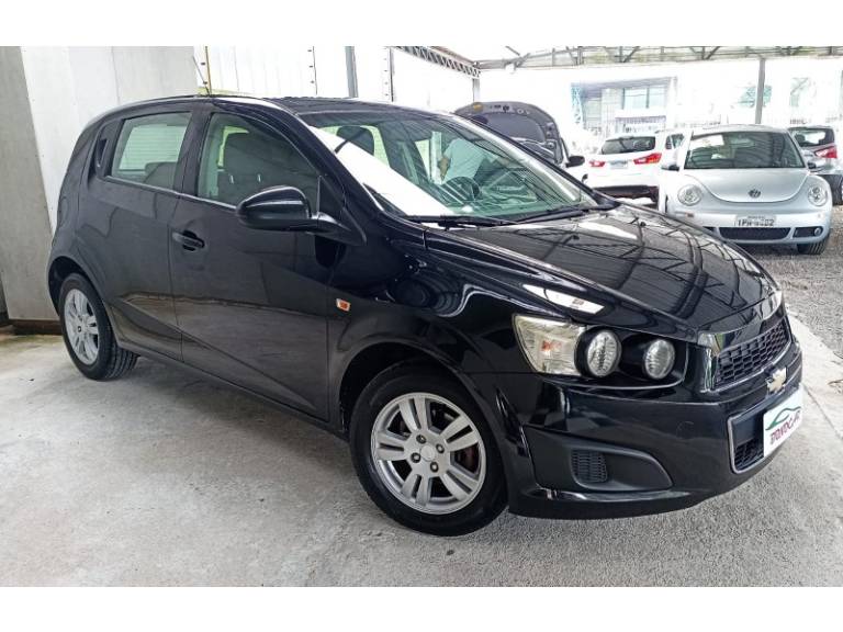 CHEVROLET - SONIC - 2013/2013 - Preta - R$ 36.900,00