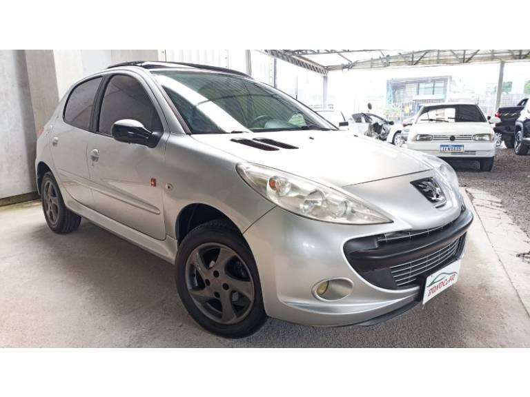 PEUGEOT - 207 - 2010/2011 - Prata - R$ 24.900,00