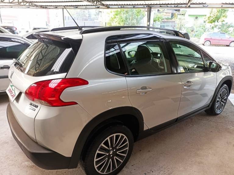 PEUGEOT - 2008 - 2020/2020 - Prata - R$ 69.900,00