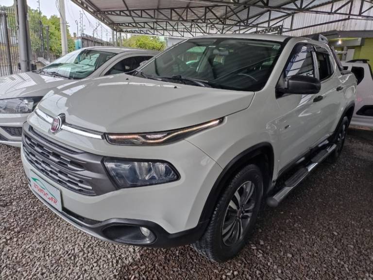 FIAT - TORO - 2017/2018 - Branca - R$ 103.900,00