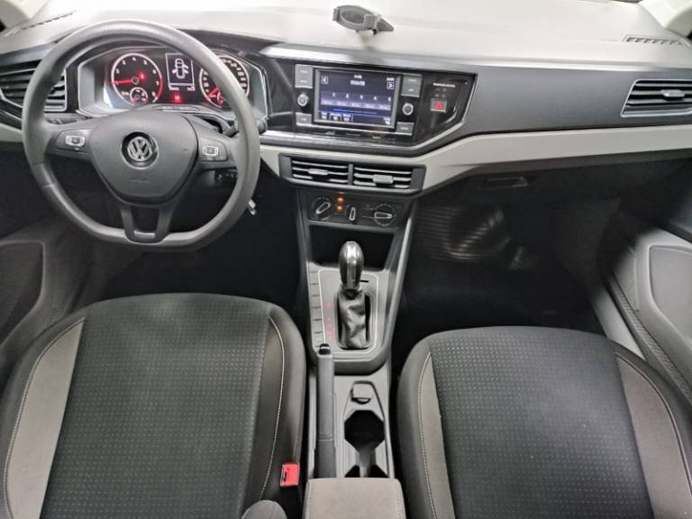 VOLKSWAGEN - POLO - 2018/2019 - Branca - R$ 69.900,00