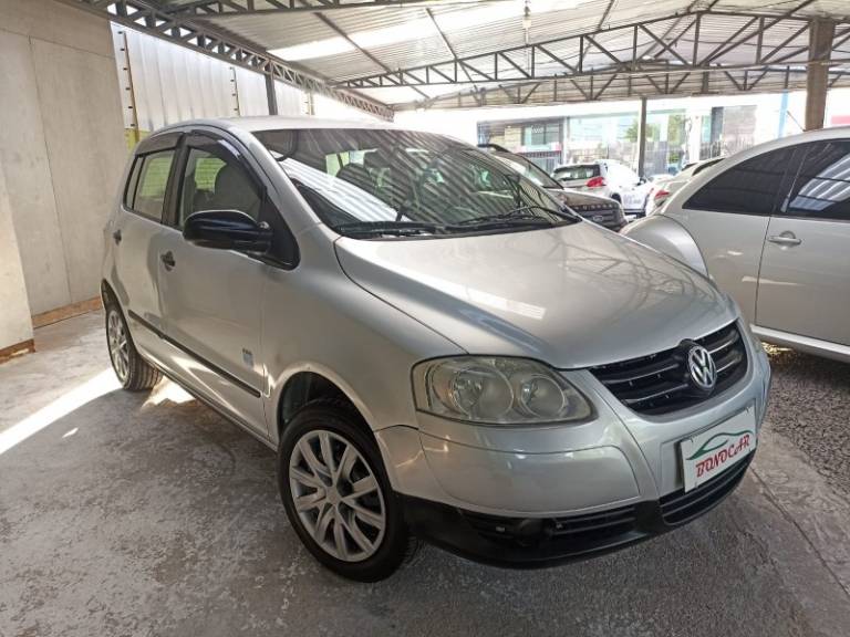 VOLKSWAGEN - FOX - 2007/2008 - Prata - R$ 25.900,00