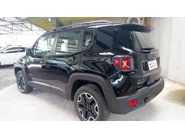 JEEP - RENEGADE - 2015/2016 - Preta - R$ 77.900,00