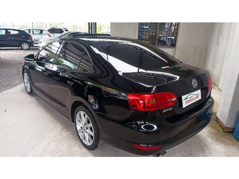 VOLKSWAGEN - JETTA - 2013/2013 - Preta - R$ 67.900,00
