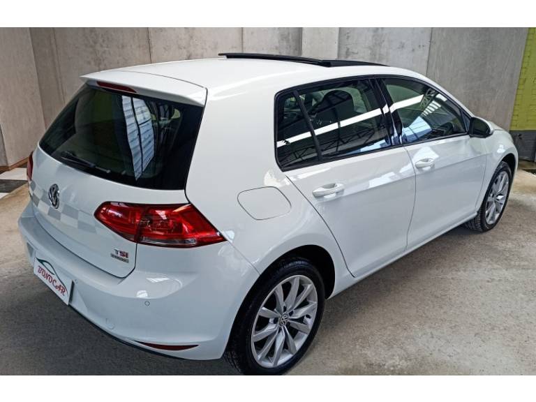 VOLKSWAGEN - GOLF - 2014/2014 - Branca - R$ 75.900,00