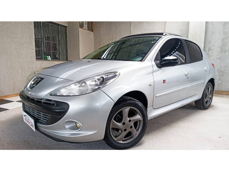 PEUGEOT - 207 - 2010/2011 - Prata - R$ 24.900,00