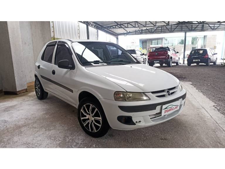 CHEVROLET - CELTA - 2006/2006 - Branca - R$ 18.900,00