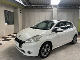 PEUGEOT - 208 - 2013/2014 - Branca - R$ 47.900,00