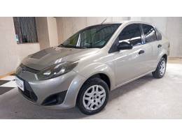 FORD - FIESTA - 2011/2012 - Prata - R$ 34.900,00