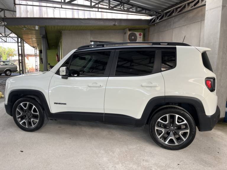 JEEP - RENEGADE - 2018/2019 - Branca - R$ 78.900,00
