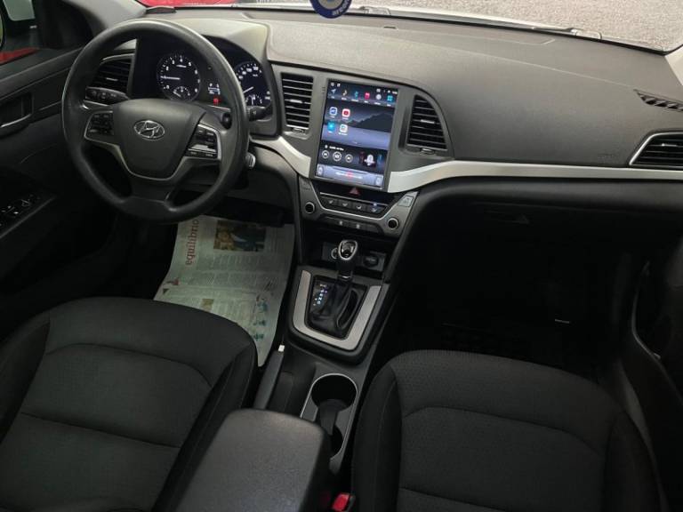 HYUNDAI - ELANTRA - 2016/2017 - Branca - R$ 76.900,00
