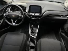 CHEVROLET - ONIX - 2022/2023 - Prata - R$ 68.900,00