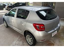 RENAULT - SANDERO - 2020/2020 - Prata - R$ 47.900,00