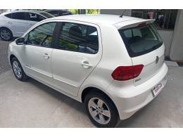 VOLKSWAGEN - FOX - 2017/2018 - Branca - R$ 55.900,00