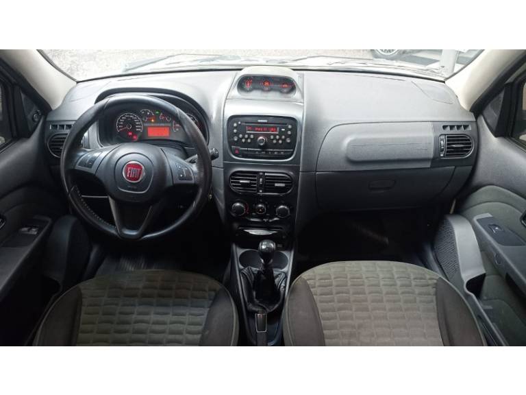 FIAT - STRADA - 2015/2015 - Branca - R$ 69.900,00